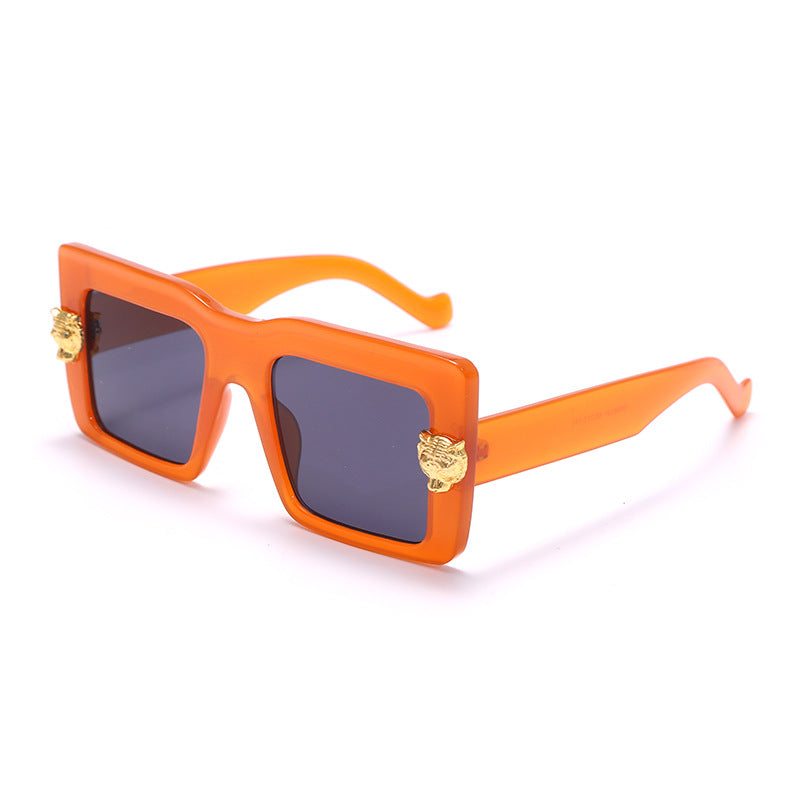 New Wide Flat Top Sunglasses Classic Versatile Retro Diamond-studded Metal Leopard Head Trend Sunglasses