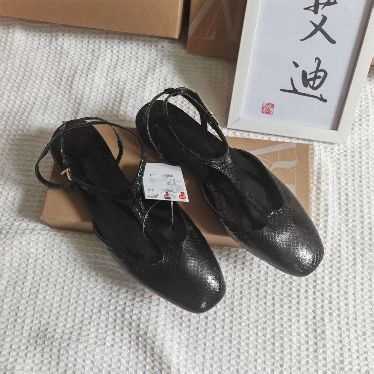 Za Manufacturer's Ready-Made Cross-Border Popular Gold Toe-Toe Fashion Flat Sandals for Women with Shallow Mouth and Hollow Back Strap Shoes Wholesale
