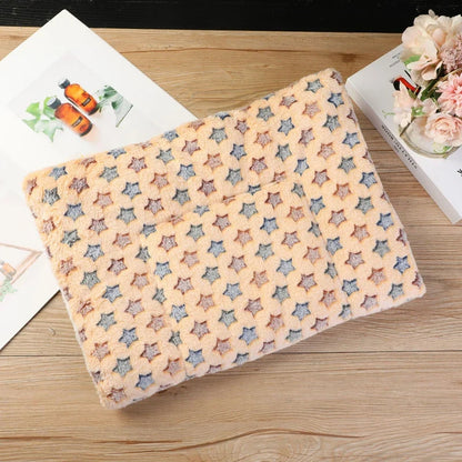 Thickened Comfortable Warm Small Cat Sleeping Cushion Skin-friendly Cute Winter Medium Dog Sofa Mat for Puppy Bed Accessories